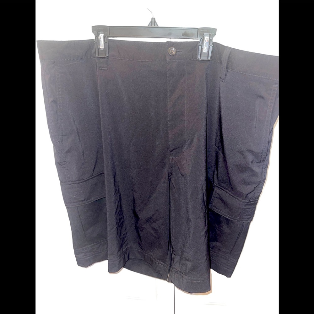 Chaps men’s cargo style‎ shorts sz 40 black